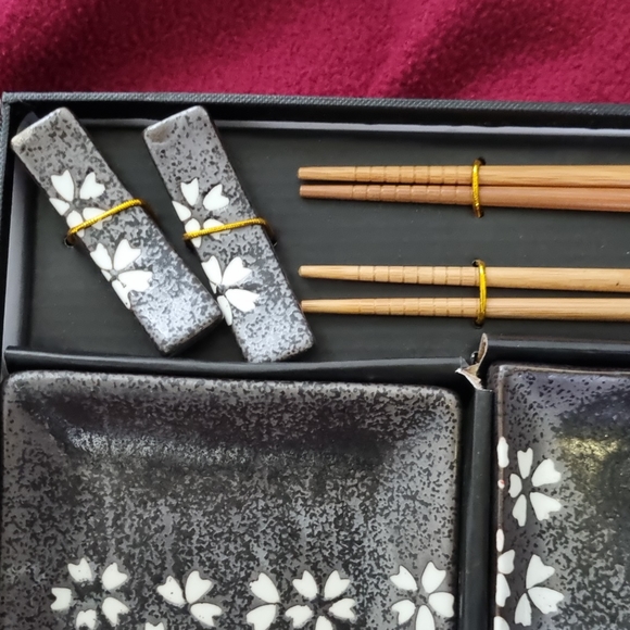 Japanese ceramic sushi set - Picture 6 of 7